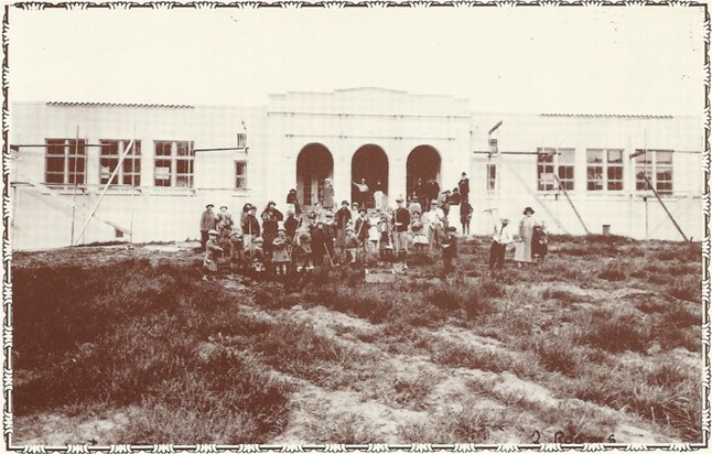 The Orinda School -  Planting Day in 1925.